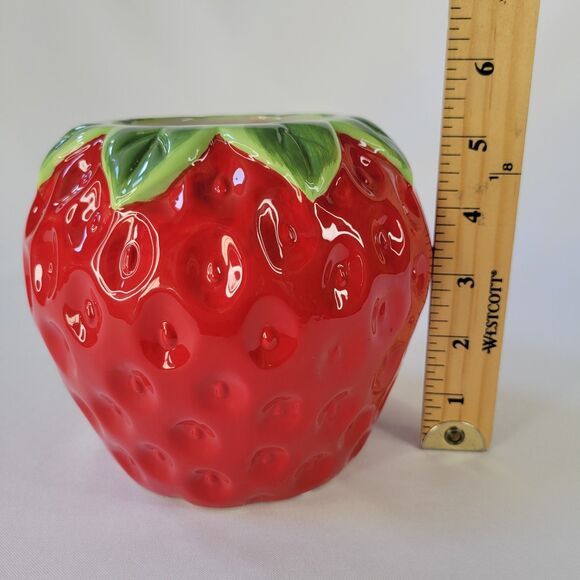 Realistic Ceramic Red Strawberry Shaped Planter Pot Vase Garden Home Decor 5"x6" - Picture 4 of 11